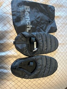 Bench Black Packable Quilted Travel Slippers